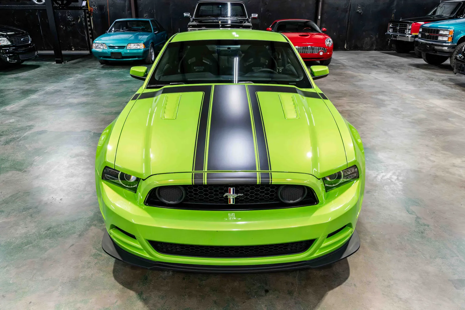 2013-Ford-Mustang-Gotta have it green-1ZVBP8CU5D5225814-40.jpg